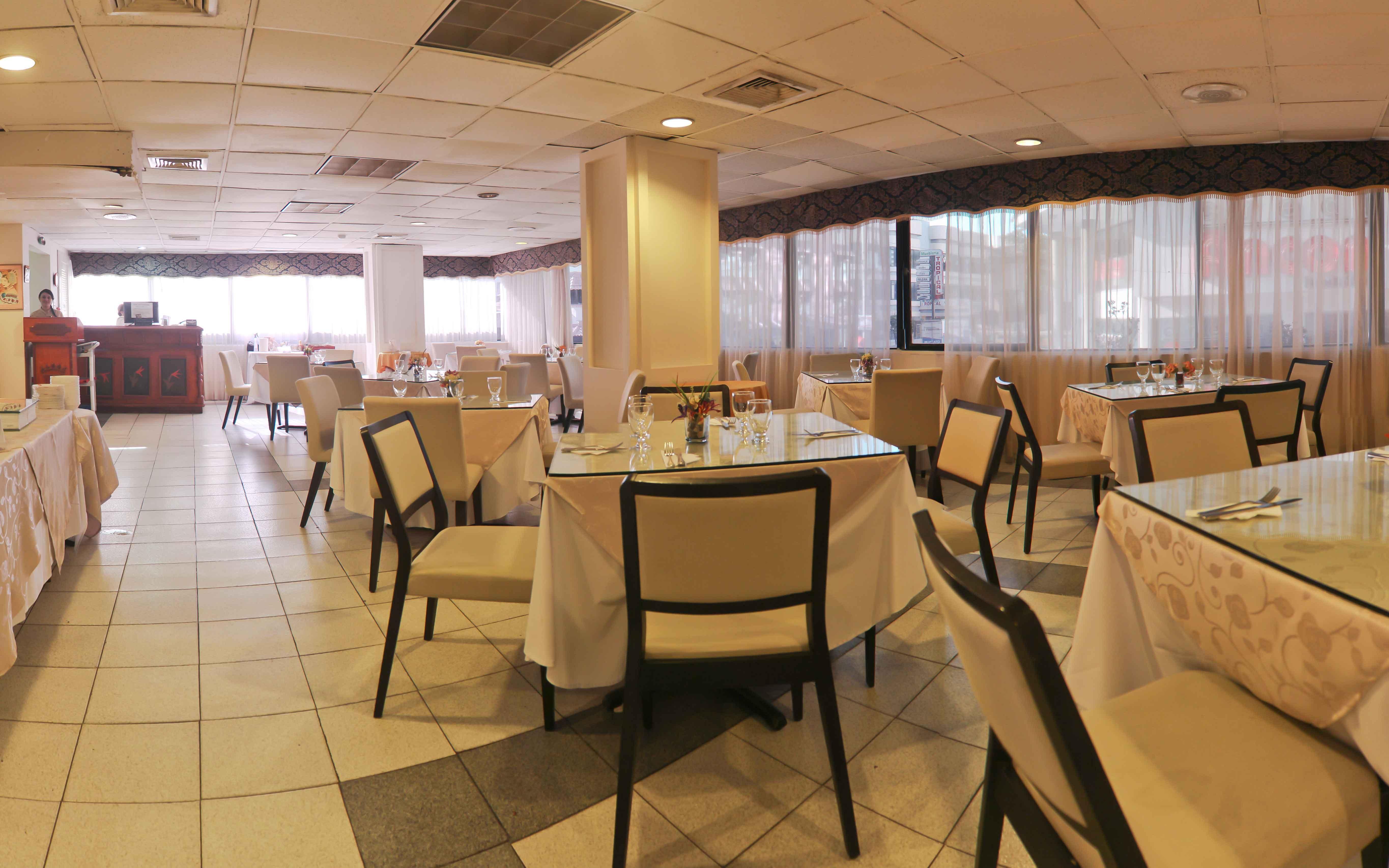 Hotel Faranda Express Soloy And Casino, A Member Of Radisson Individuals Kota Panama Bagian luar foto