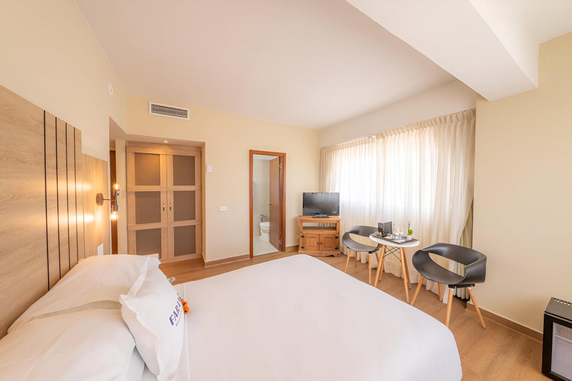 Hotel Faranda Express Soloy And Casino, A Member Of Radisson Individuals Kota Panama Bagian luar foto