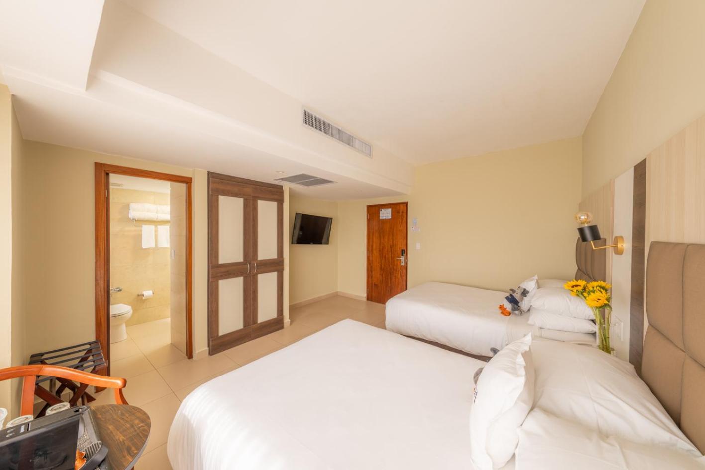 Hotel Faranda Express Soloy And Casino, A Member Of Radisson Individuals Kota Panama Bagian luar foto