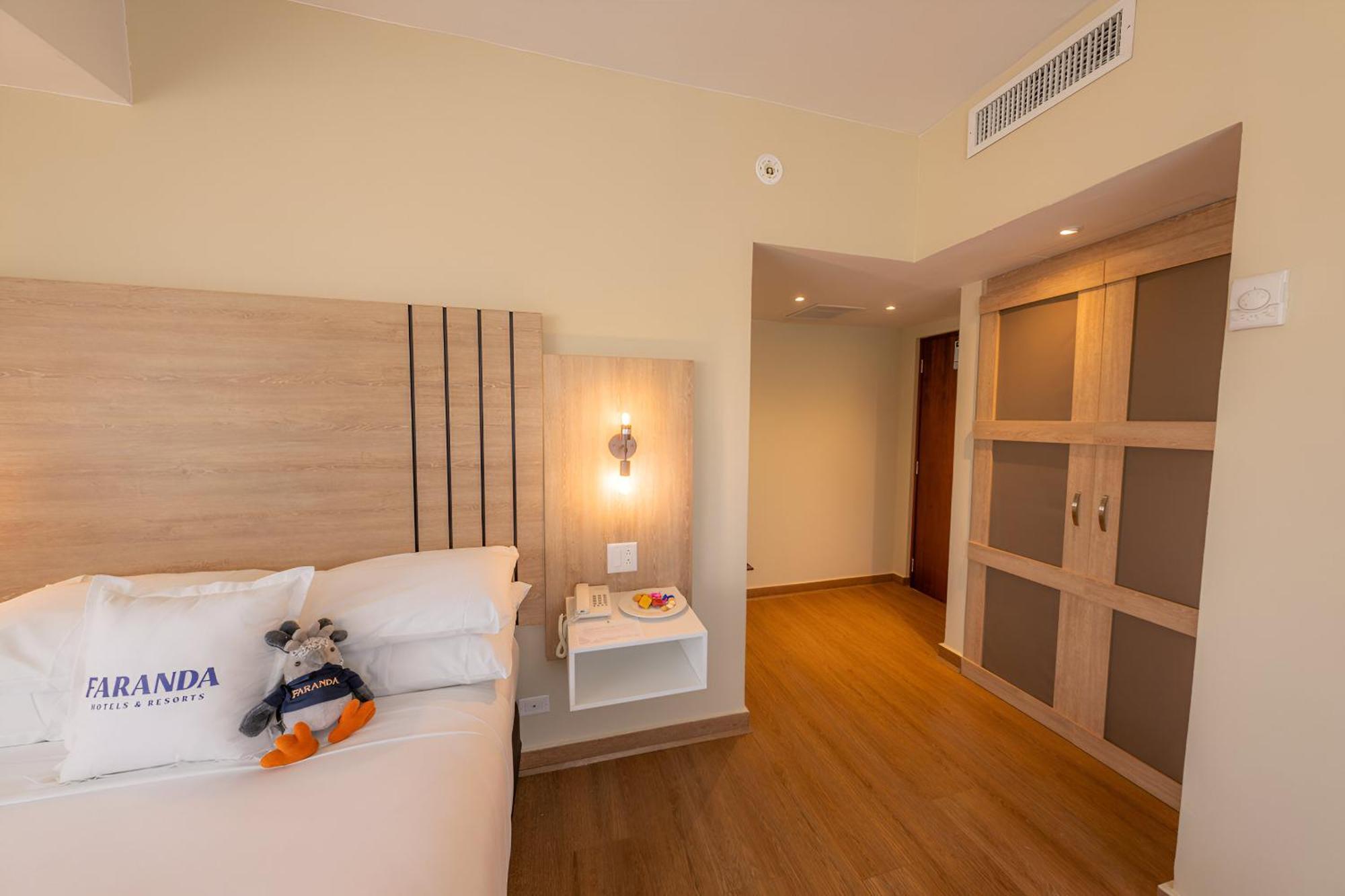 Hotel Faranda Express Soloy And Casino, A Member Of Radisson Individuals Kota Panama Bagian luar foto